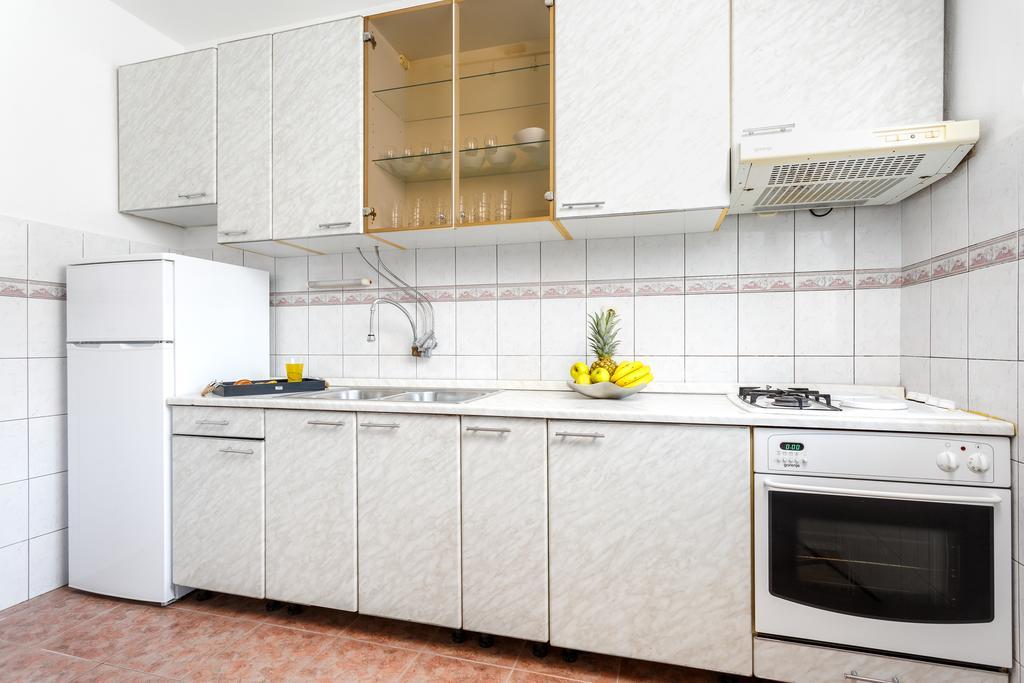 Holiday Home Iris Маріна Екстер'єр фото